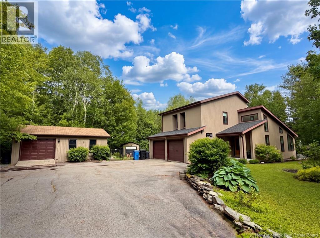 200 Robin Hood Avenue, North Tetagouche, New Brunswick