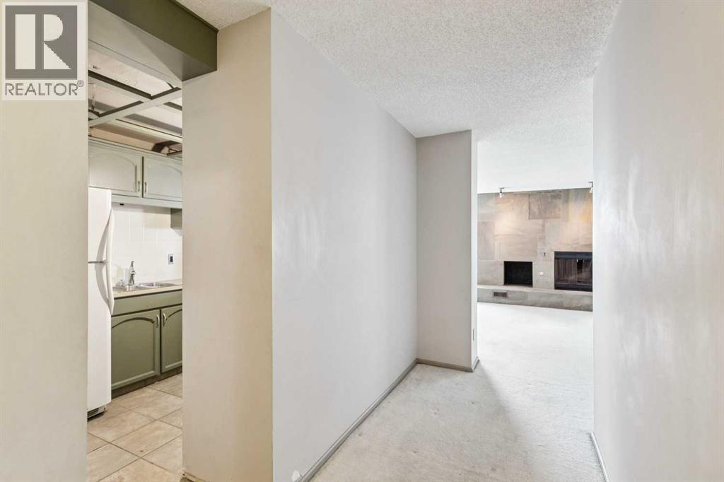 703, 215 14 Avenue SW, Calgary, Alberta  T2R 0M2 - Photo 3 - A2323301