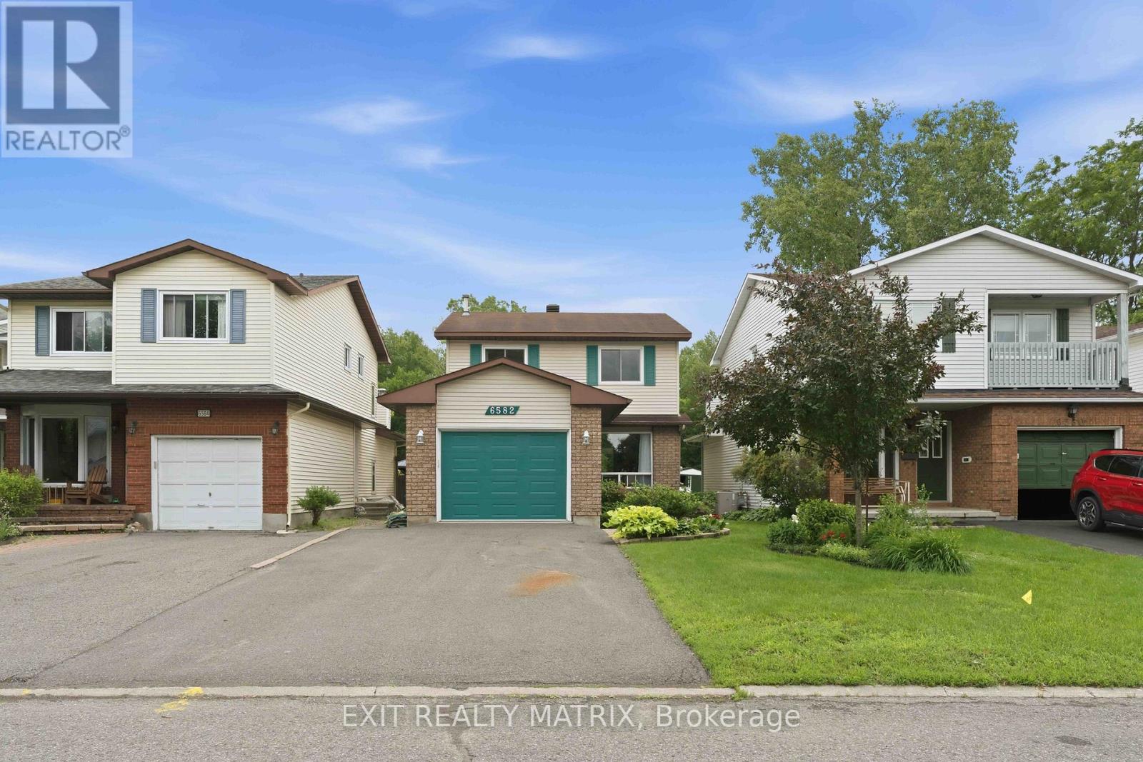 6582 Richer Drive, Ottawa, Ontario  K1C 3G4 - Photo 1 - X13482918