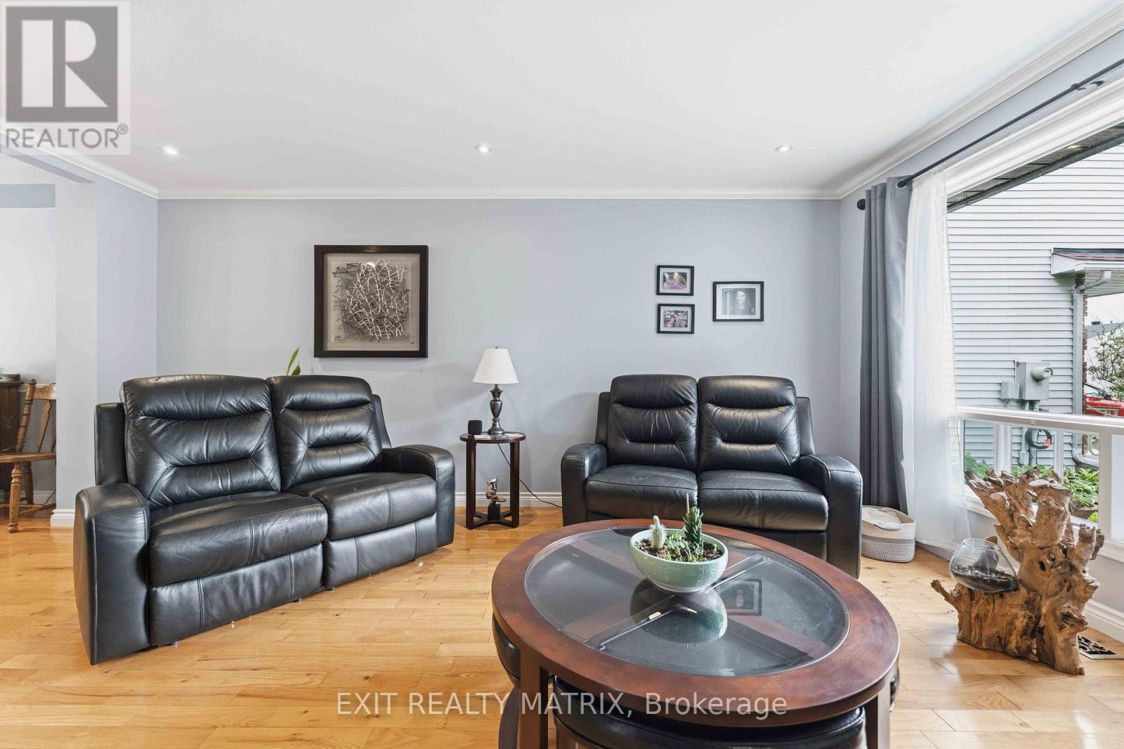 6582 Richer Drive, Ottawa, Ontario  K1C 3G4 - Photo 4 - X13482918