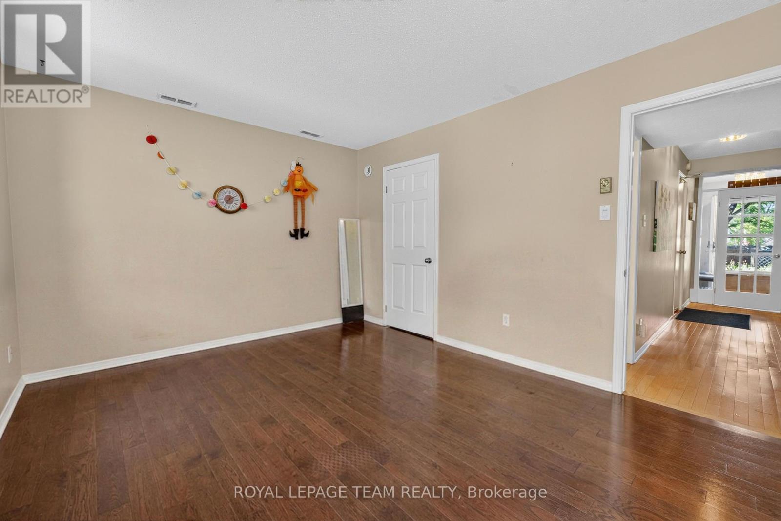 2086 Carling Avenue, Ottawa, Ontario  K2A 1G8 - Photo 5 - X13483010
