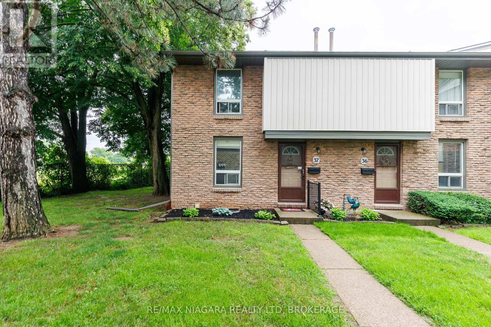 37 - 302 Vine Street, St. Catharines, Ontario  L2M 7M6 - Photo 1 - X13482954
