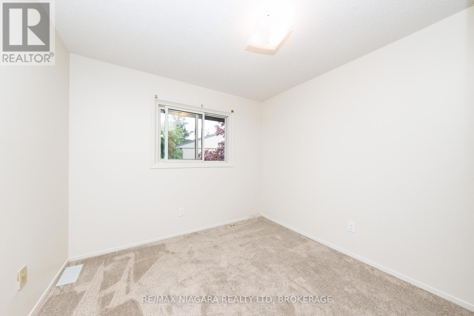 37 - 302 Vine Street, St. Catharines, Ontario  L2M 7M6 - Photo 22 - X13482954
