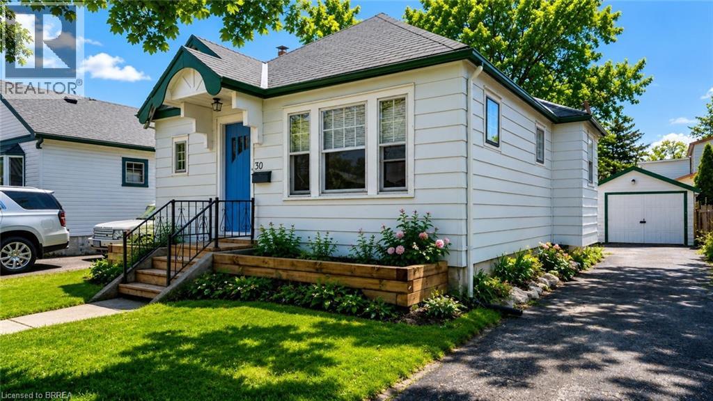 30 Third Avenue, St. Thomas, Ontario  N5R 4J9 - Photo 2 - 40835531