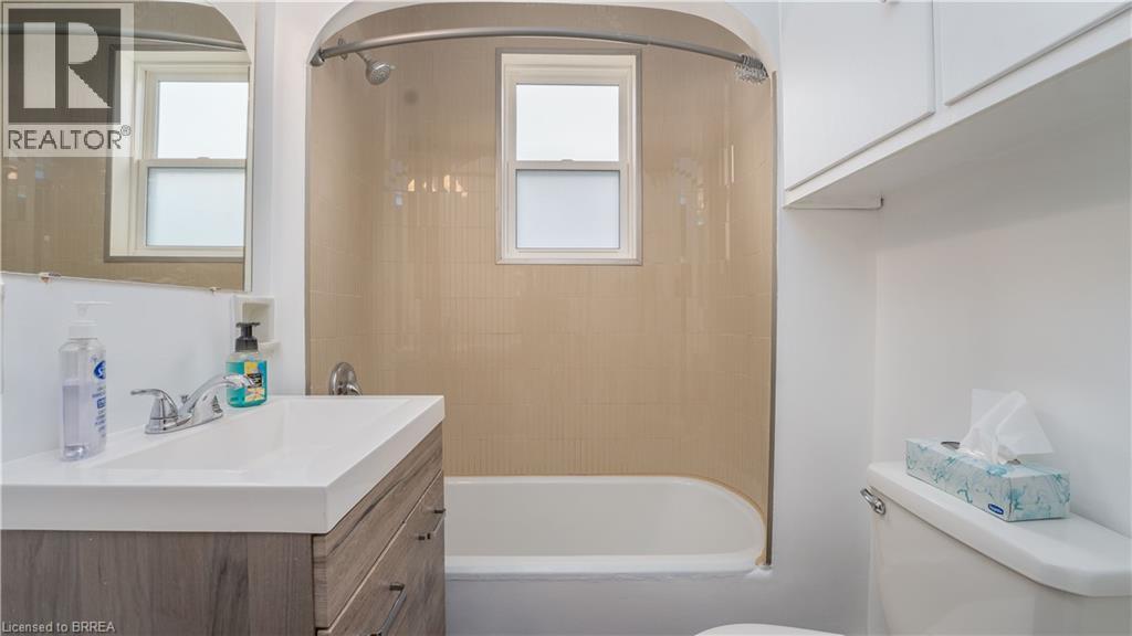 30 Third Avenue, St. Thomas, Ontario  N5R 4J9 - Photo 7 - 40835531