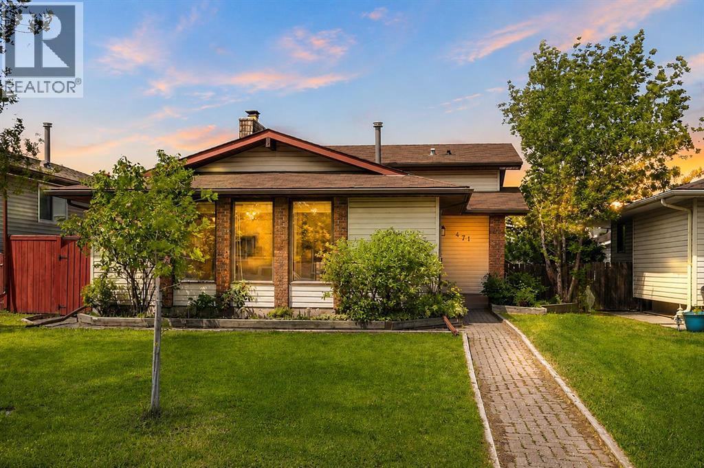 471 Berkley Crescent NW, calgary, Alberta