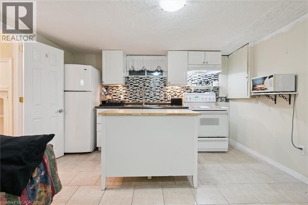 271 Mausser Avenue, Kitchener, Ontario N2M 3L2 - Photo 26 - 40842566