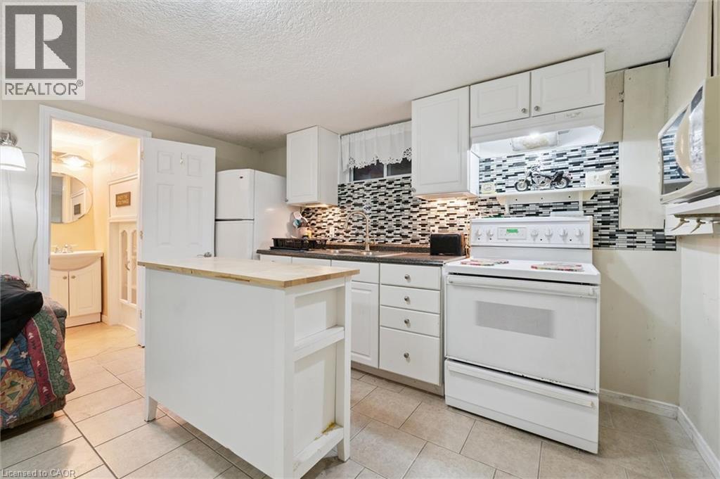 271 Mausser Avenue, Kitchener, Ontario N2M 3L2 - Photo 27 - 40842566