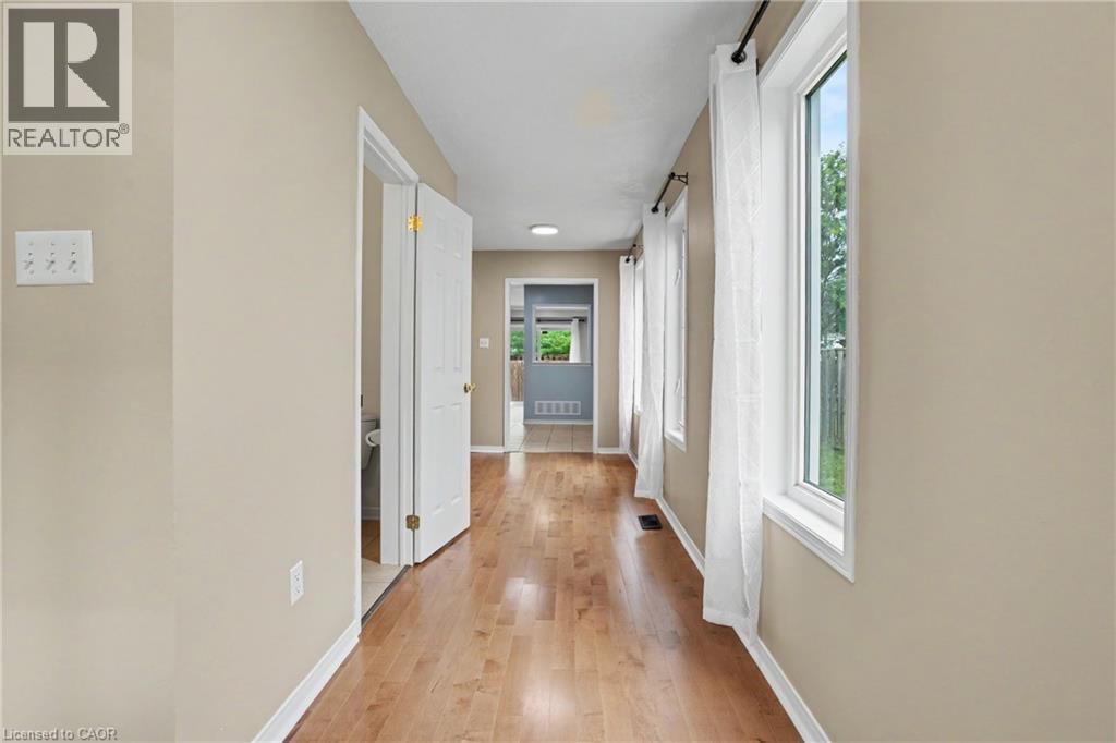 238 Blackburn Drive, Brantford, Ontario  N3T 0C5 - Photo 4 - 40842132
