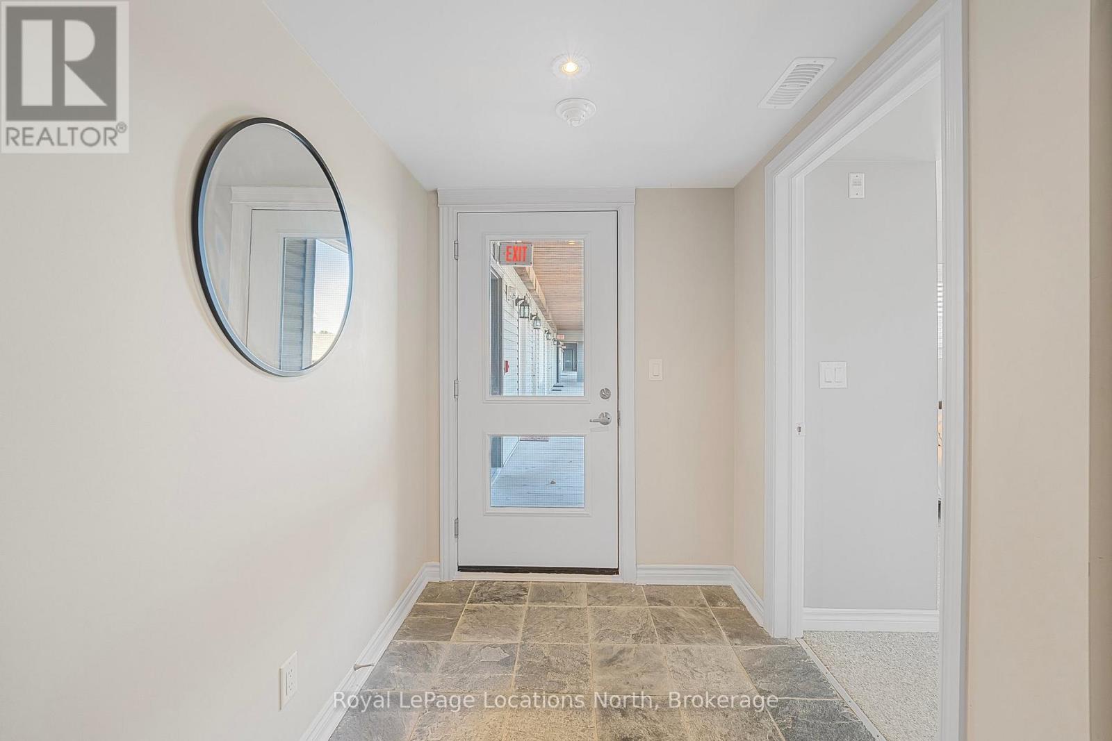 201 - 4 Brandy Lane Drive, Collingwood, Ontario  L9Y 0X4 - Photo 5 - S13483048