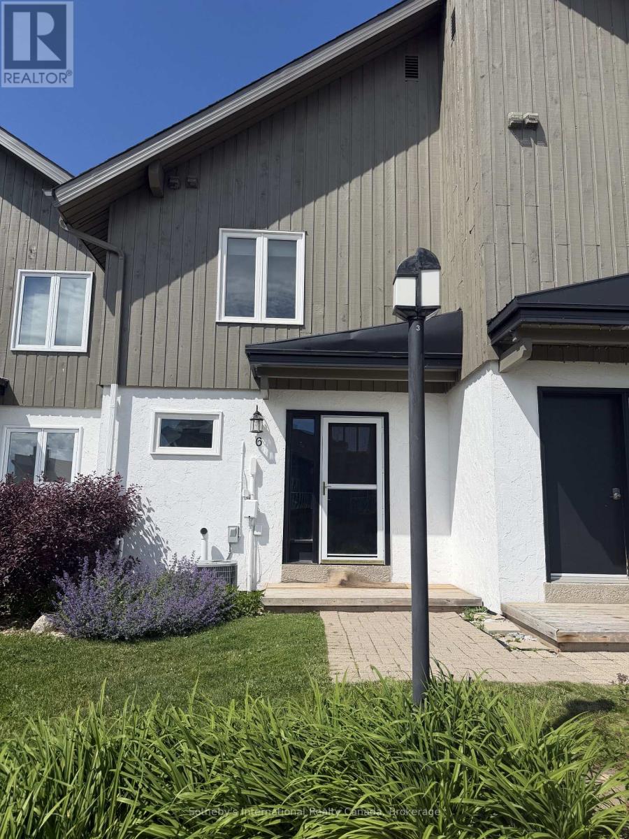 6 - 104 Kellie's Way, Blue Mountains, Ontario  L9Y 0L5 - Photo 2 - X13483082