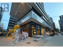 530 - 161 ROEHAMPTON AVENUE, Toronto, Ontario