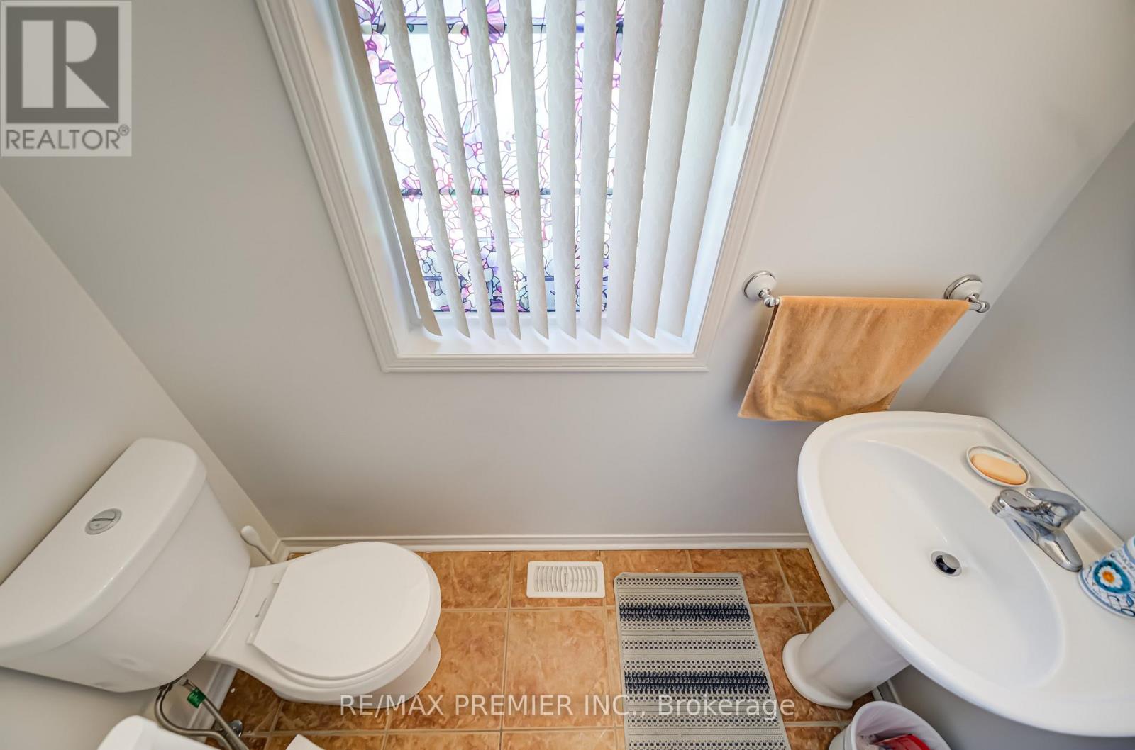 149 Ducatel Crescent, Ajax, Ontario  L1T 0B1 - Photo 11 - E13482828