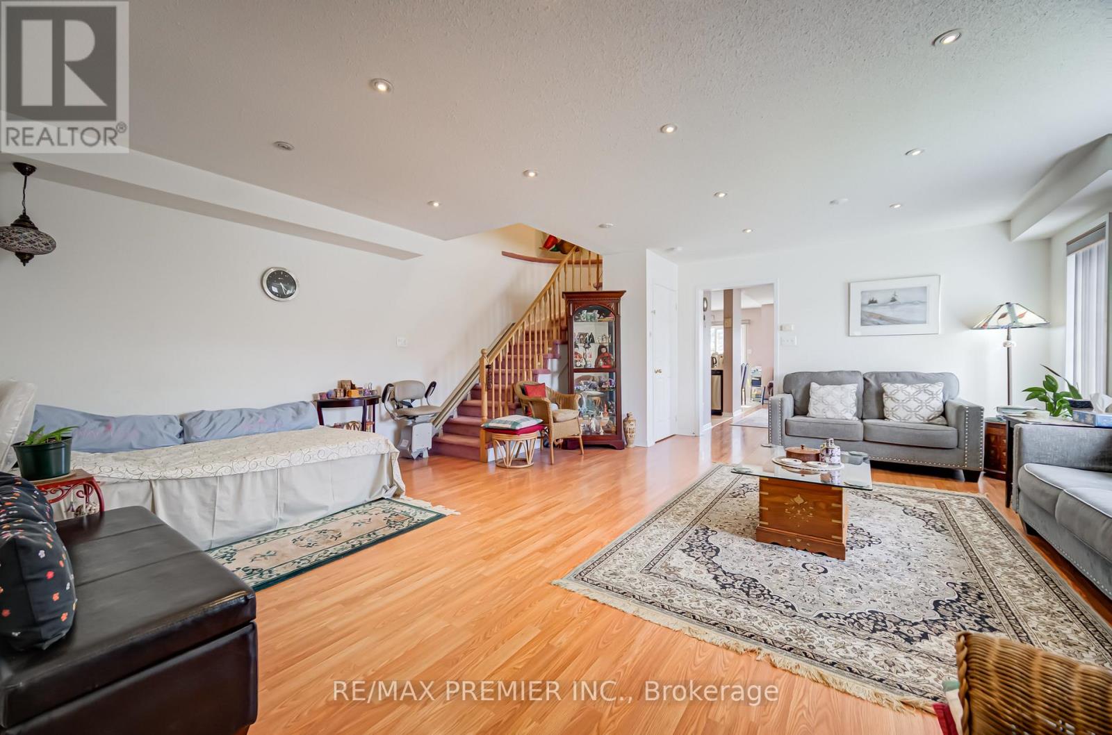 149 Ducatel Crescent, Ajax, Ontario  L1T 0B1 - Photo 12 - E13482828