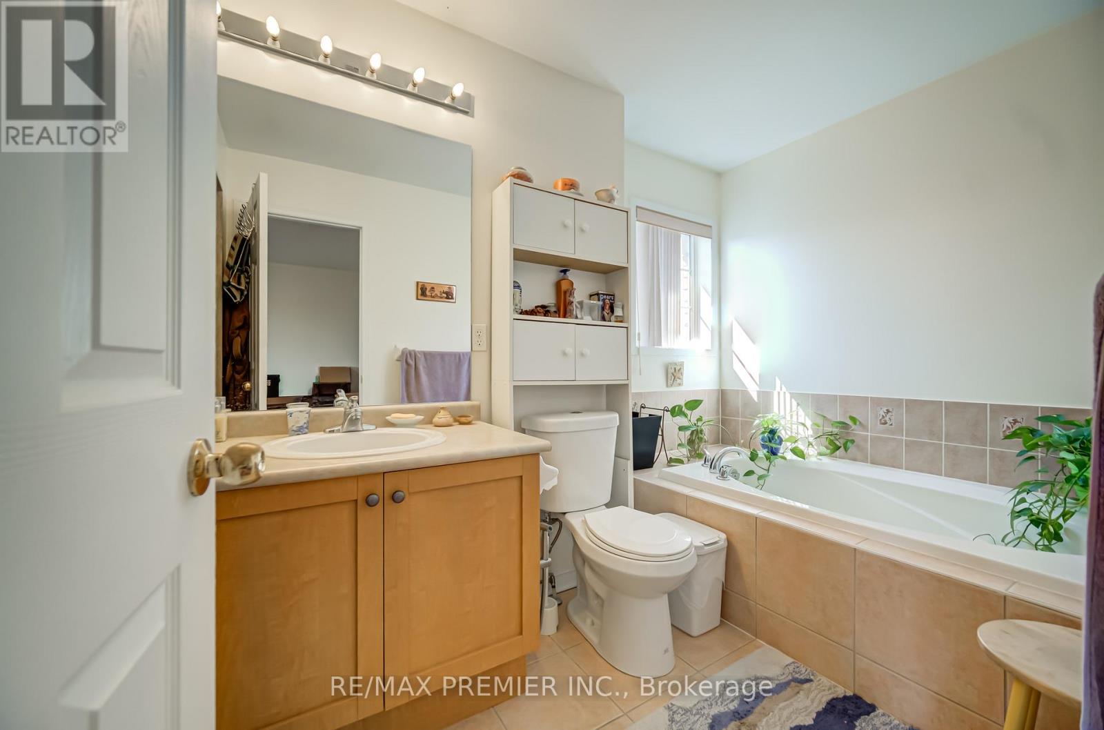 149 Ducatel Crescent, Ajax, Ontario  L1T 0B1 - Photo 28 - E13482828