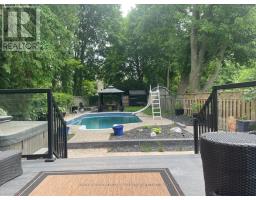 28 RENWICK AVENUE, London East, Ontario