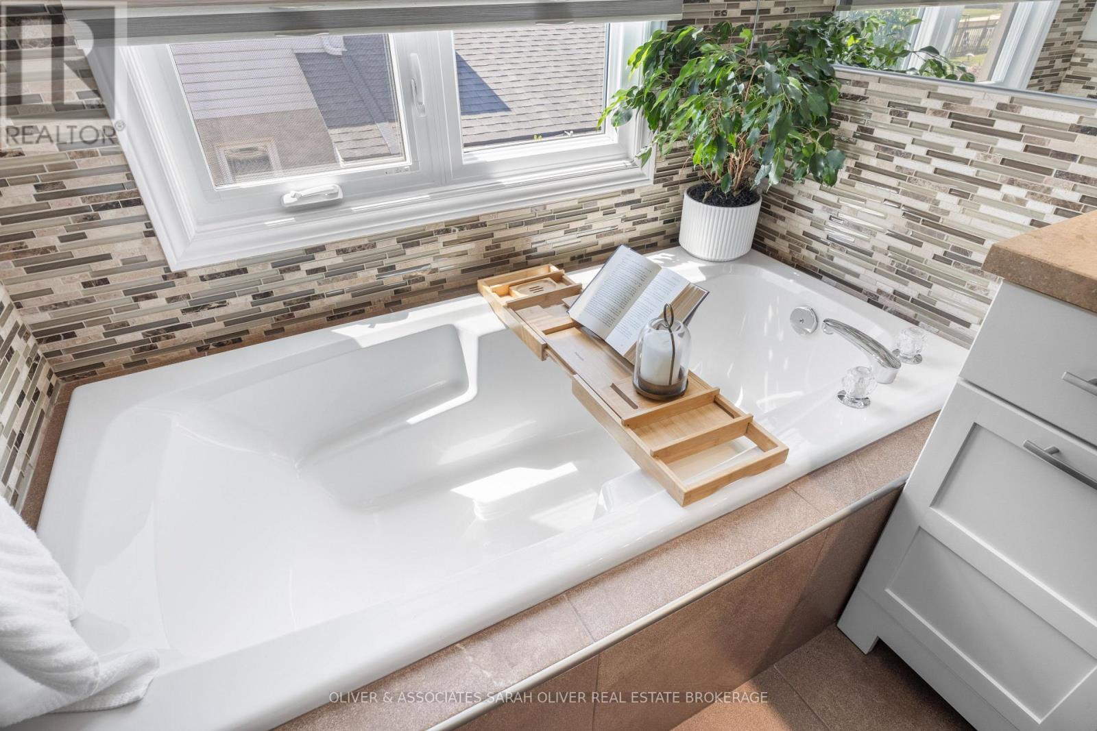 245 Ensign Crescent, London South, Ontario  N6J 4V2 - Photo 20 - X13247218