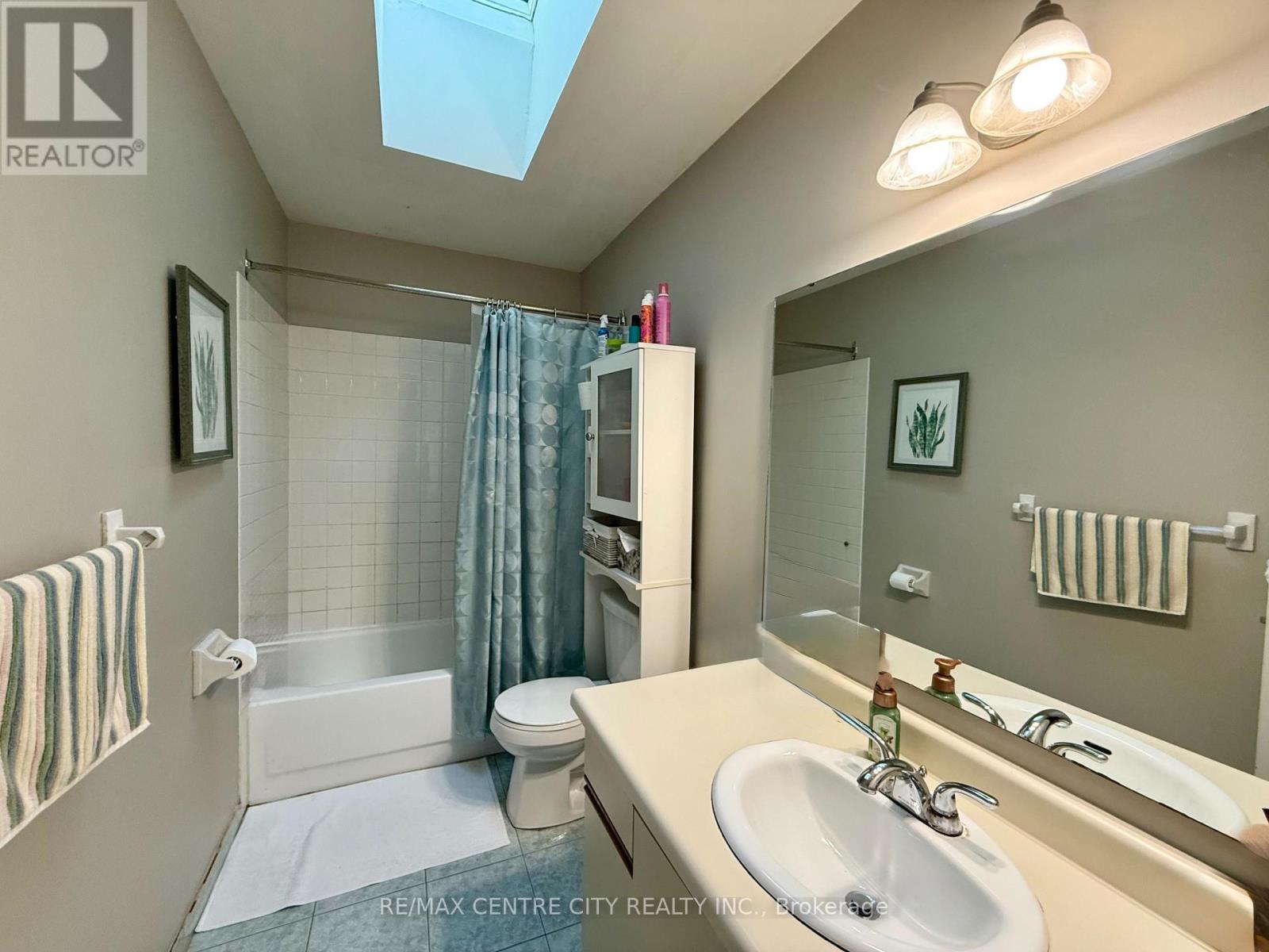228 Pochard Lane, London East, Ontario  N5W 5Z3 - Photo 9 - X13483052
