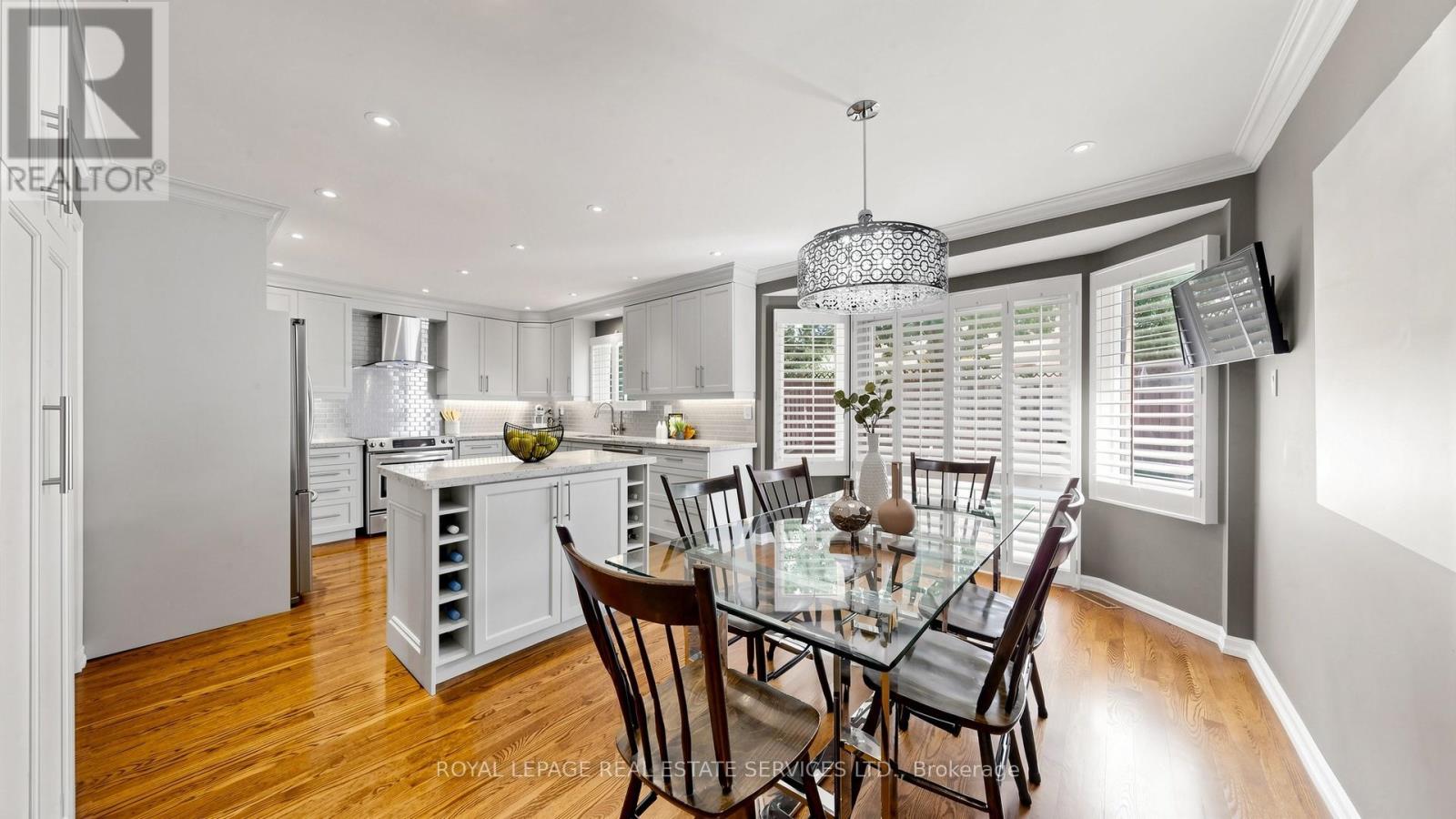 15 Maxwell Court, Vaughan, Ontario  L4J 6Y3 - Photo 7 - N13482870