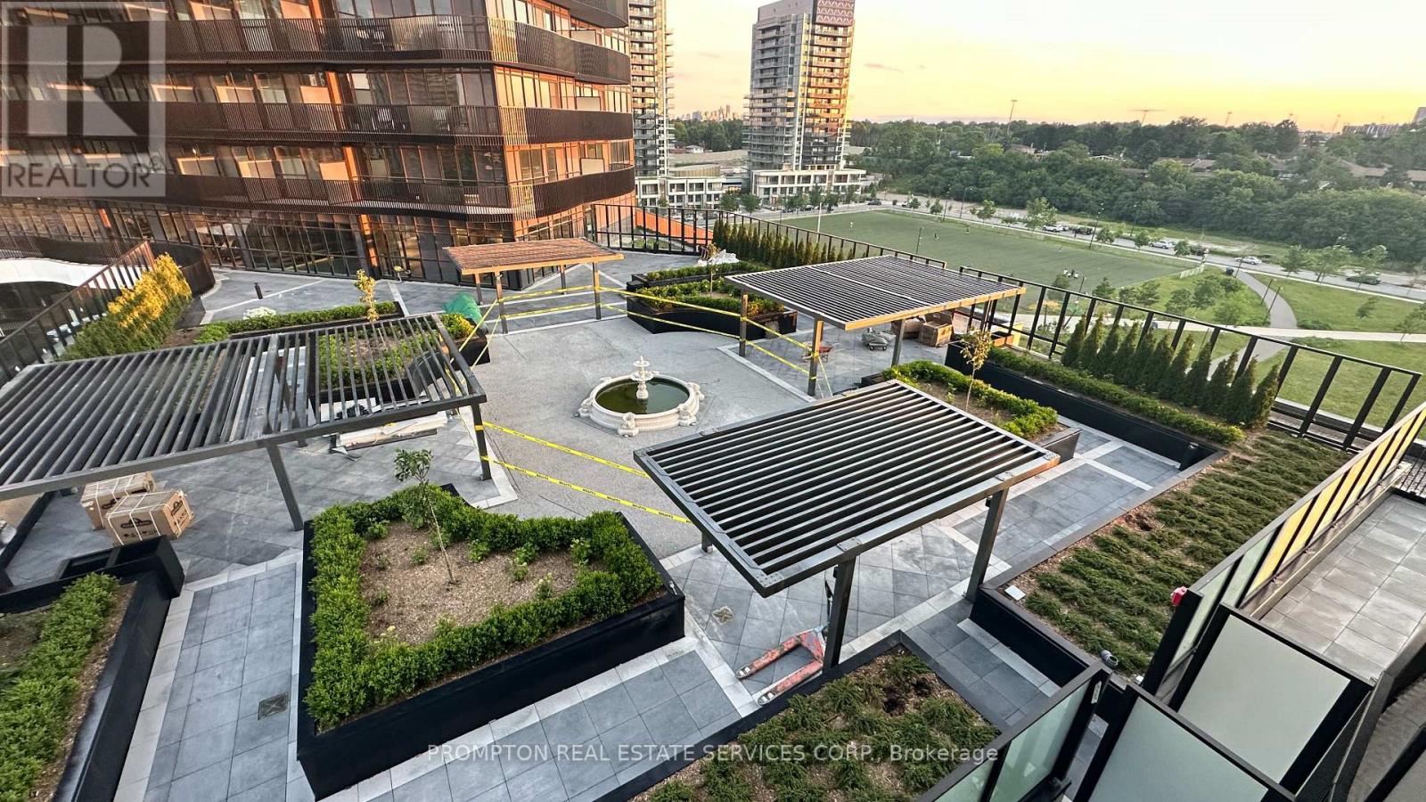 1011 - 75 BILLES HEIGHTS, Toronto, Ontario
