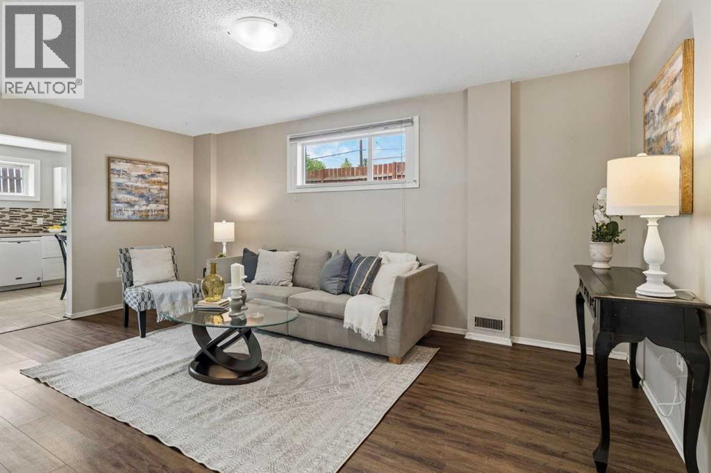 2001 46 Street SE, Calgary, Alberta  T2B 1K5 - Photo 27 - A2288676