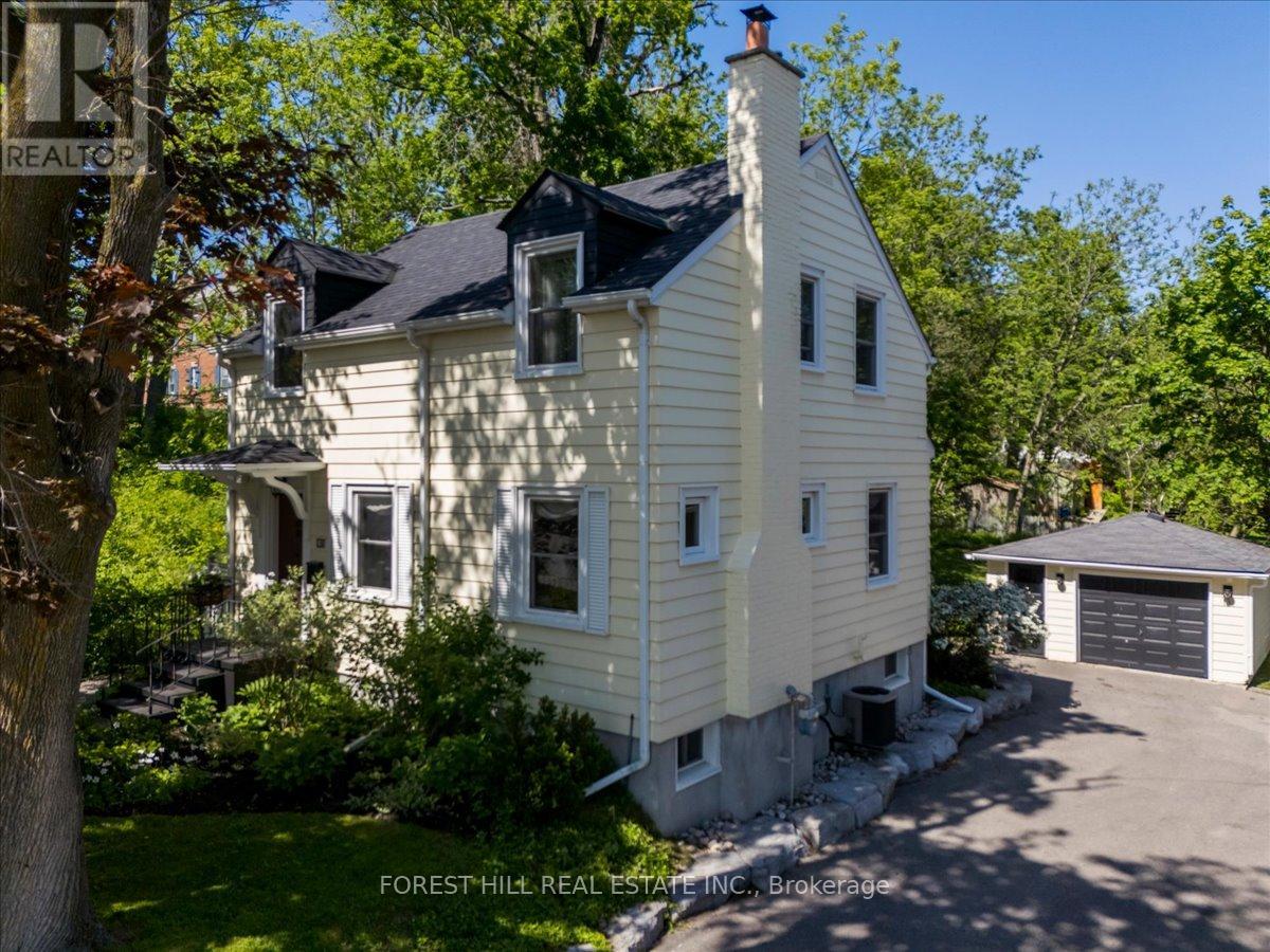 131 TORONTO STREET, Barrie, Ontario