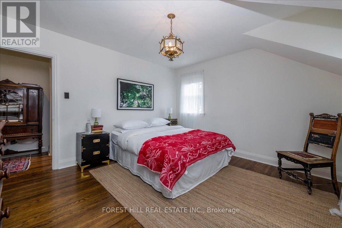 131 Toronto Street, Barrie (Queen's Park), Ontario  L4N 1V3 - Photo 12 - S13482984