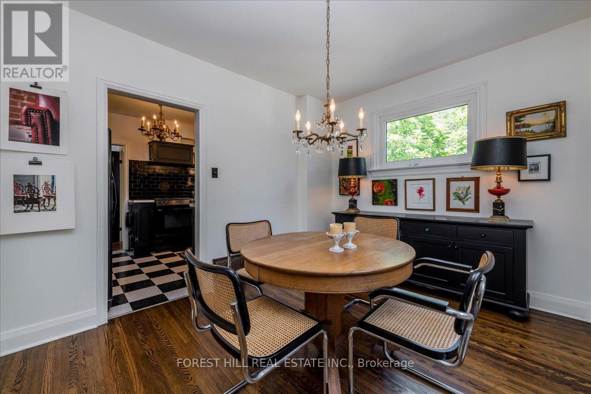 131 Toronto Street, Barrie (Queen's Park), Ontario  L4N 1V3 - Photo 5 - S13482984