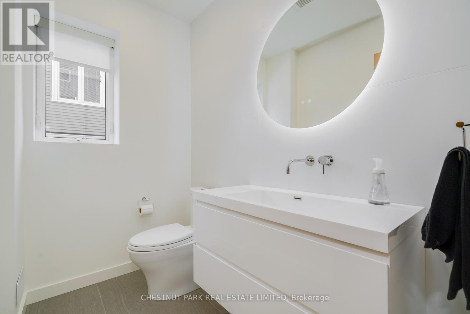 116 Boulton Drive, Toronto, Ontario  M4V 2V6 - Photo 7 - C13482648