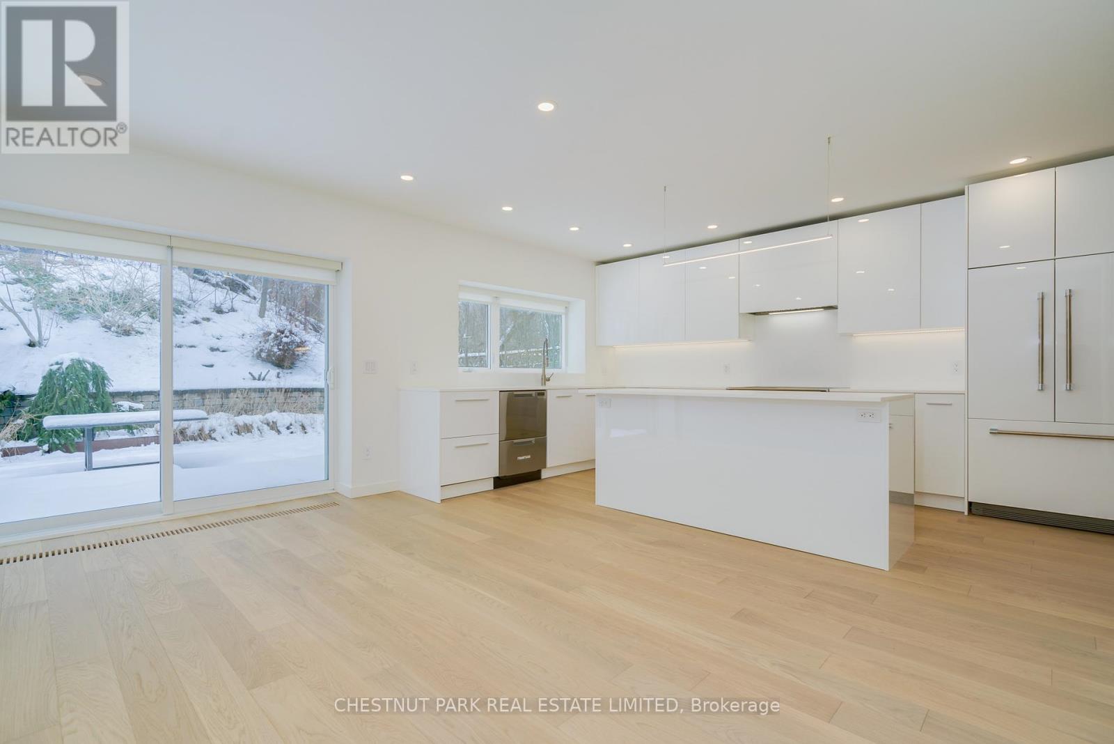 116 Boulton Drive, Toronto, Ontario  M4V 2V6 - Photo 9 - C13482648