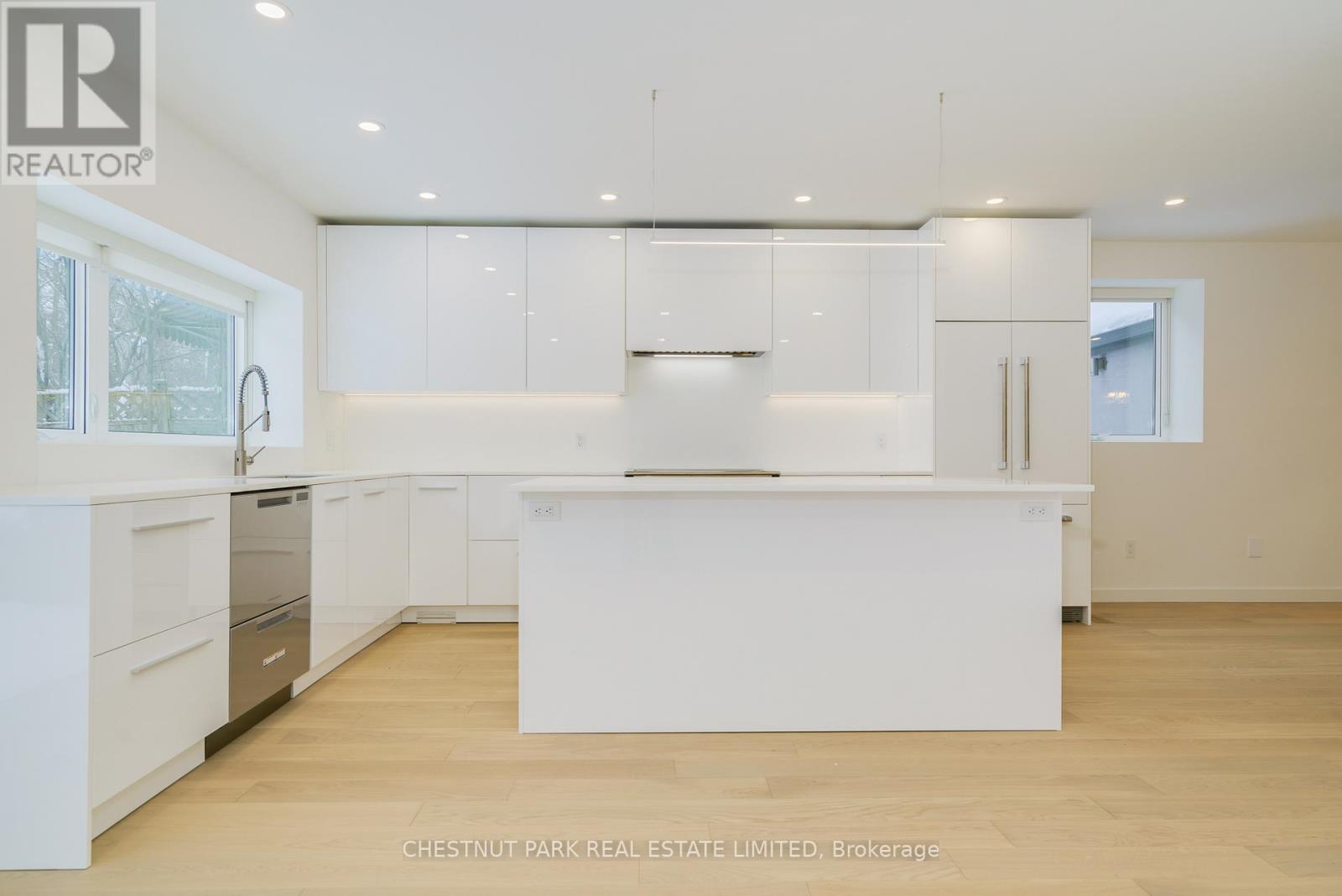 116 Boulton Drive, Toronto, Ontario  M4V 2V6 - Photo 12 - C13482648