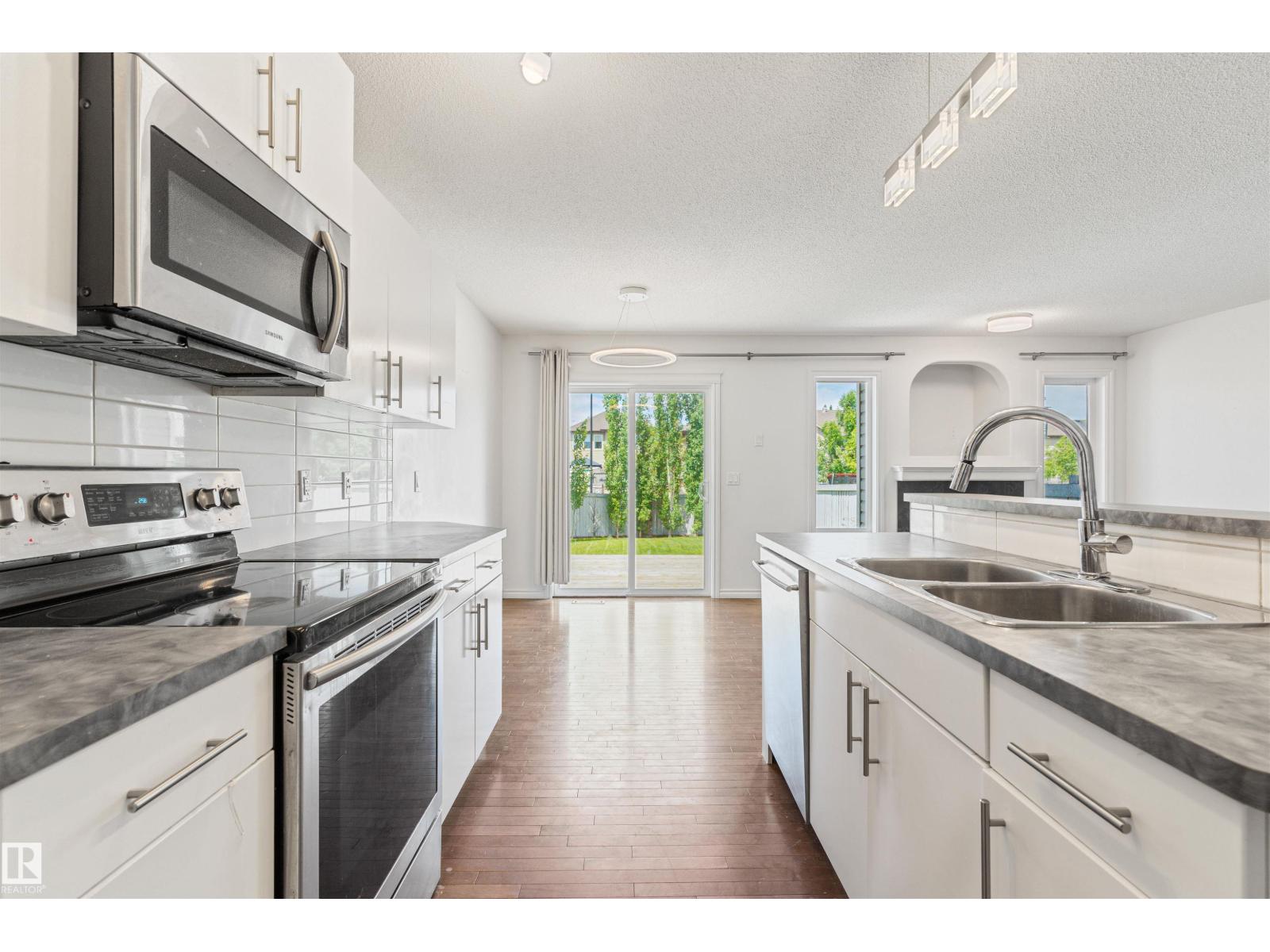 17130 7a Av SW, Edmonton, Alberta  T6W 0M5 - Photo 5 - E4495307