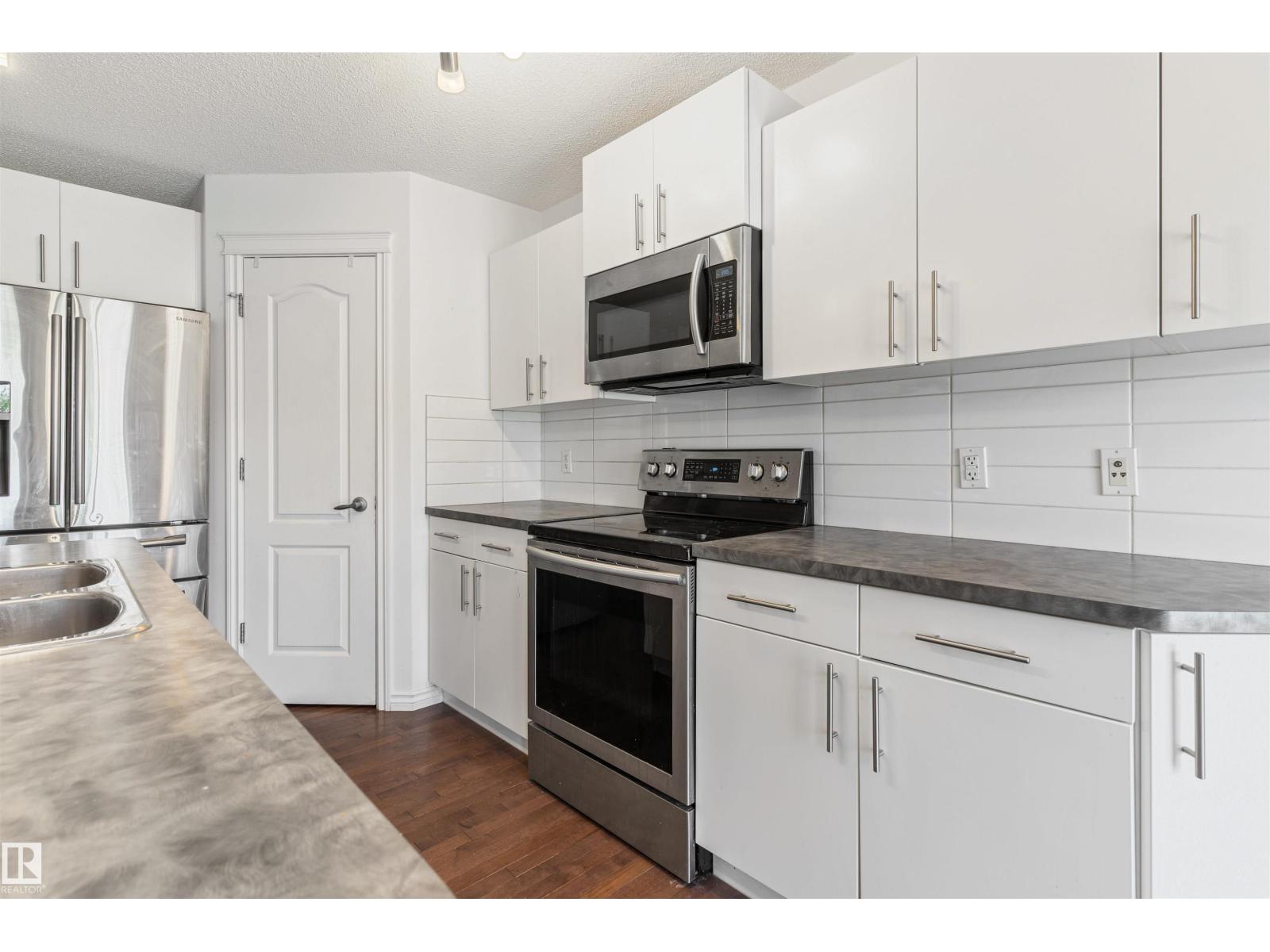 17130 7a Av SW, Edmonton, Alberta  T6W 0M5 - Photo 7 - E4495307