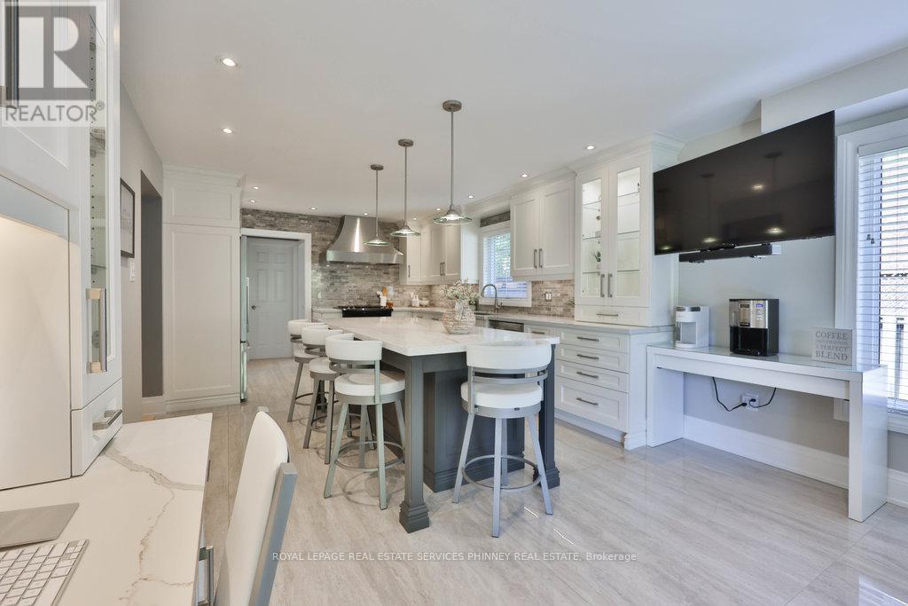 1165 Jeff Drive, Oakville, Ontario  L6J 7N7 - Photo 12 - W13482946