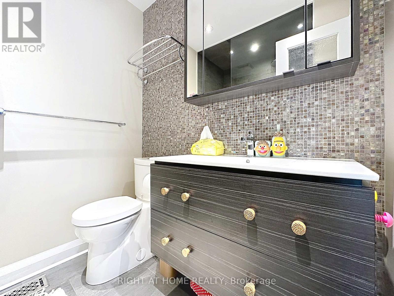 2547 Gill Crescent, Oakville, Ontario  L6H 6R8 - Photo 12 - W13482964