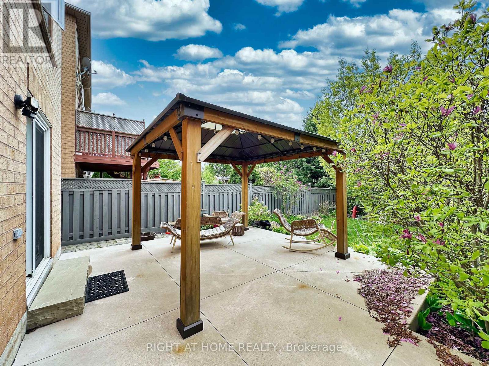 2547 Gill Crescent, Oakville, Ontario  L6H 6R8 - Photo 25 - W13482964
