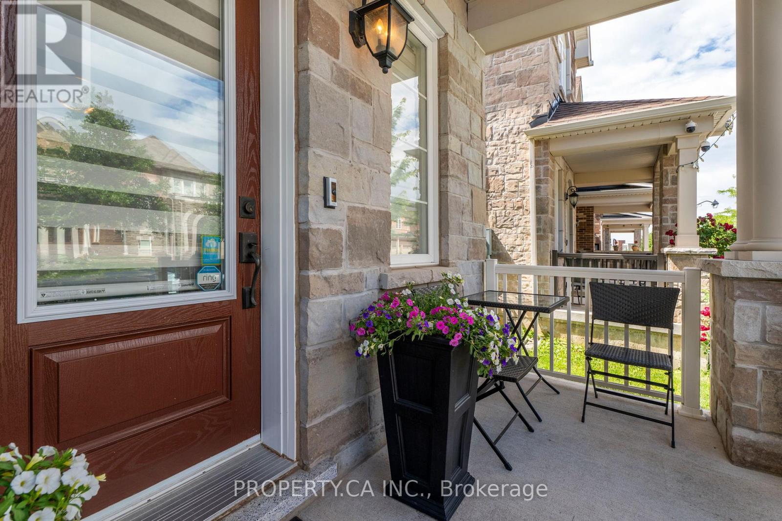 134 Kaitting Trail, Oakville, Ontario  L6M 5K8 - Photo 4 - W13482994