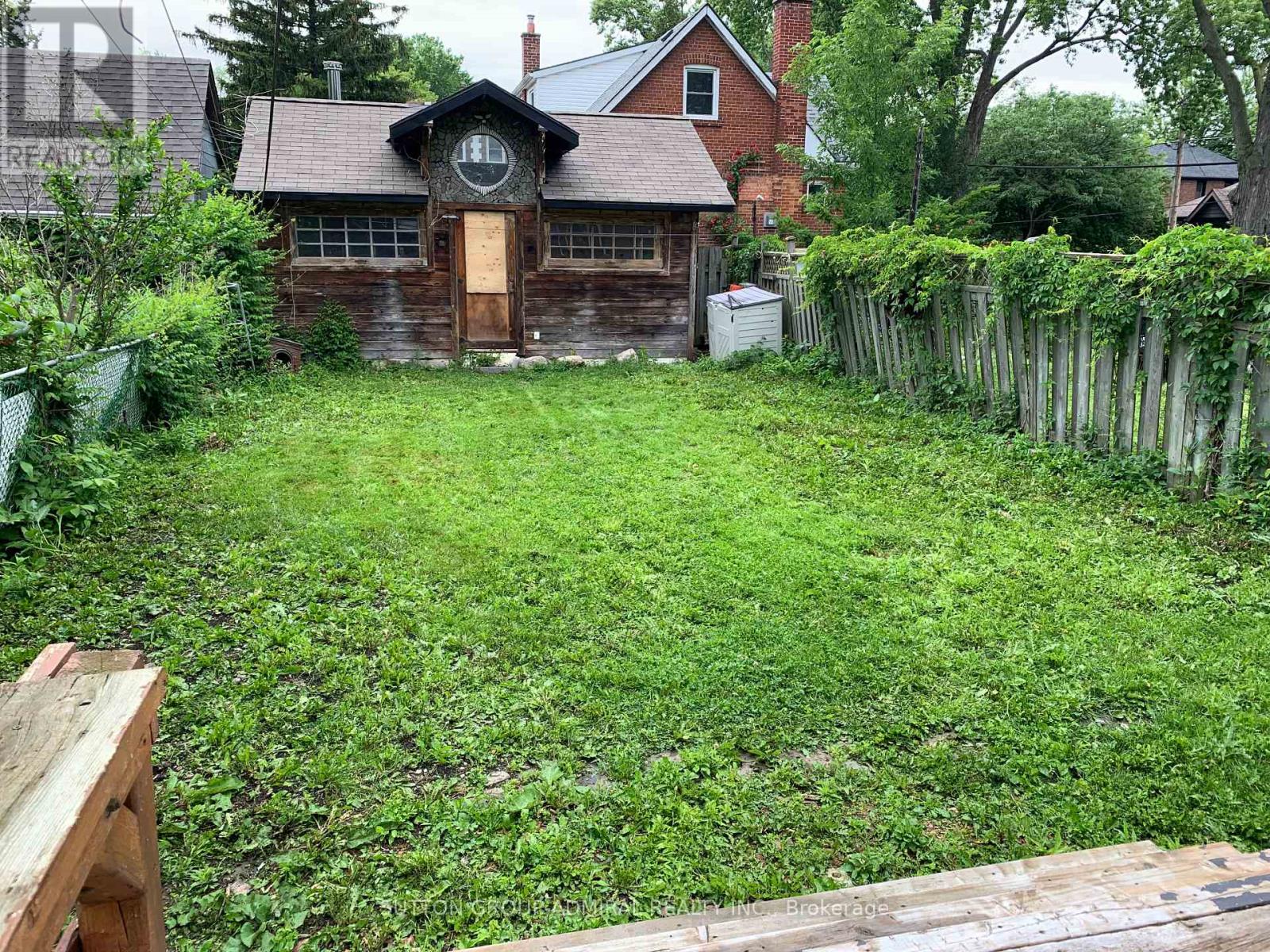 49 Arcadian Circle, Toronto, Ontario  M8W 2Z4 - Photo 16 - W13483006