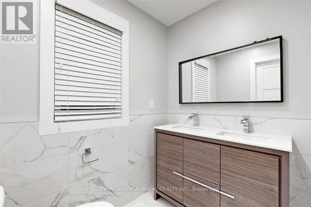5 Donnybrook Lane, Toronto, Ontario  M9A 2V2 - Photo 23 - W13483050