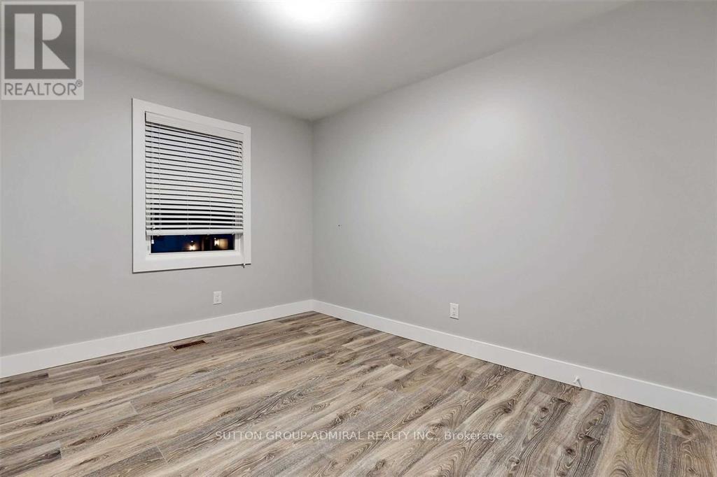 5 Donnybrook Lane, Toronto, Ontario  M9A 2V2 - Photo 28 - W13483050