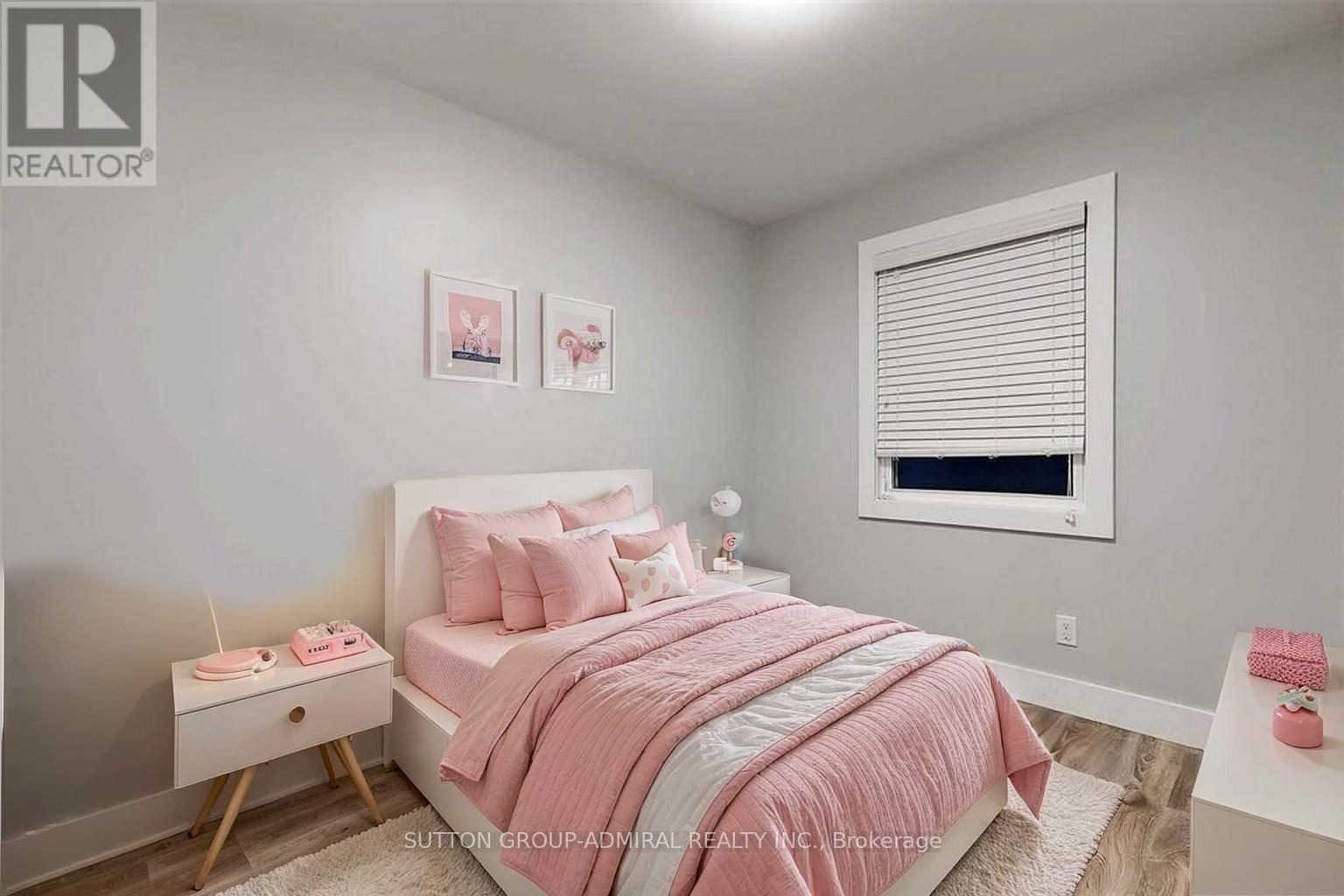 5 Donnybrook Lane, Toronto, Ontario  M9A 2V2 - Photo 29 - W13483050