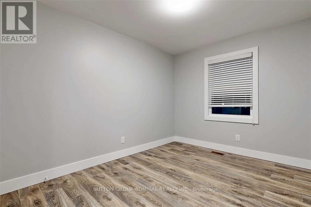 5 Donnybrook Lane, Toronto, Ontario  M9A 2V2 - Photo 30 - W13483050