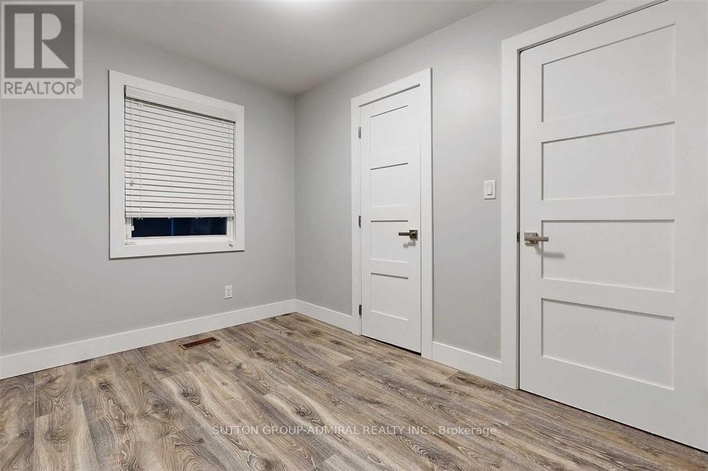 5 Donnybrook Lane, Toronto, Ontario  M9A 2V2 - Photo 32 - W13483050