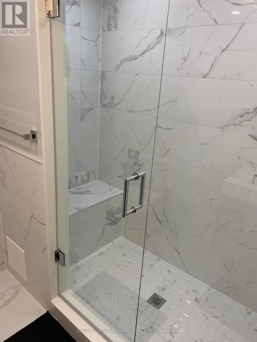 5 Donnybrook Lane, Toronto, Ontario  M9A 2V2 - Photo 43 - W13483050