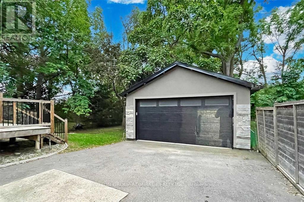 5 Donnybrook Lane, Toronto, Ontario  M9A 2V2 - Photo 47 - W13483050