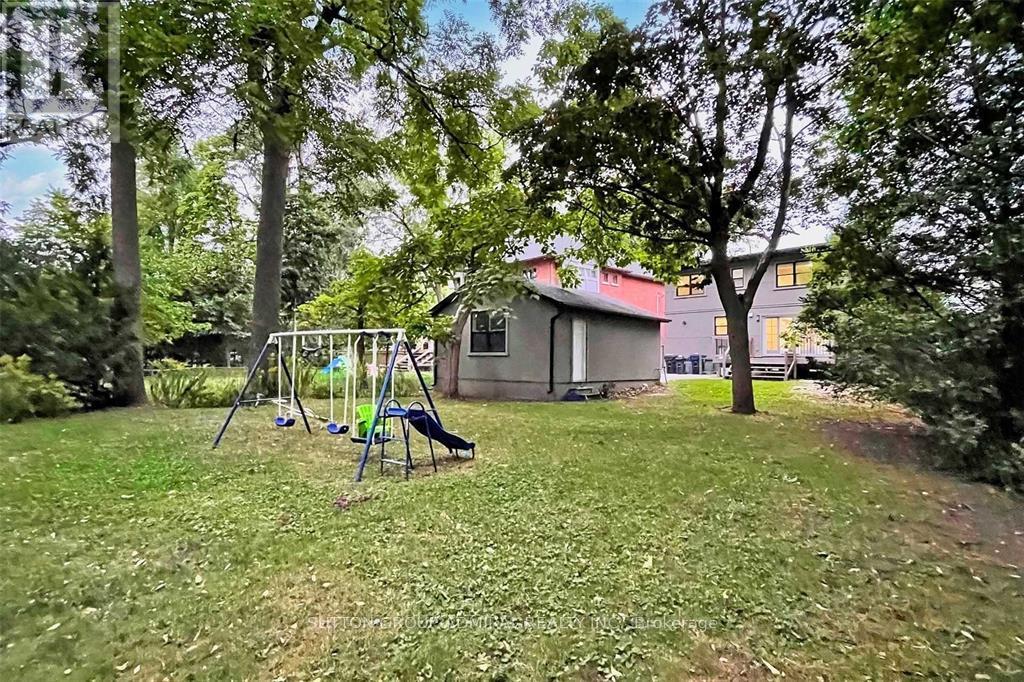 5 Donnybrook Lane, Toronto, Ontario  M9A 2V2 - Photo 48 - W13483050