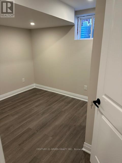 Bsmt - 86 Leadenhall Road, Brampton, Ontario  L7A 4G2 - Photo 4 - W13483054