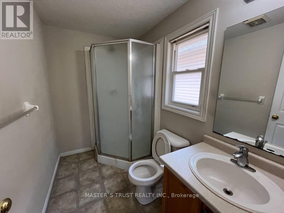 256 Bridlewreath Street, Kitchener, Ontario  N2E 4B4 - Photo 7 - X13482796
