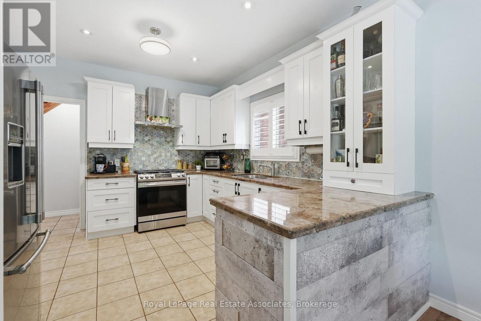 31 Commando Court, Hamilton, Ontario  L8B 0J6 - Photo 13 - X13482892