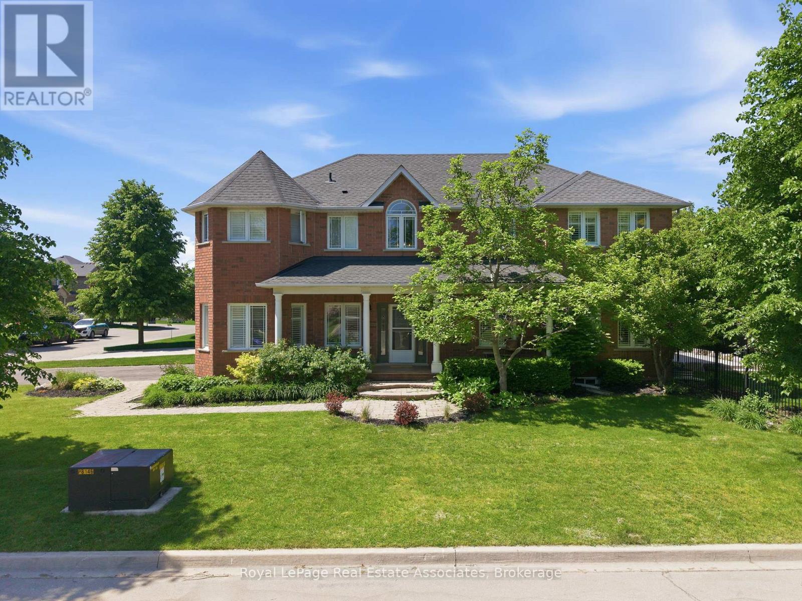 31 Commando Court, Hamilton, Ontario  L8B 0J6 - Photo 4 - X13482892